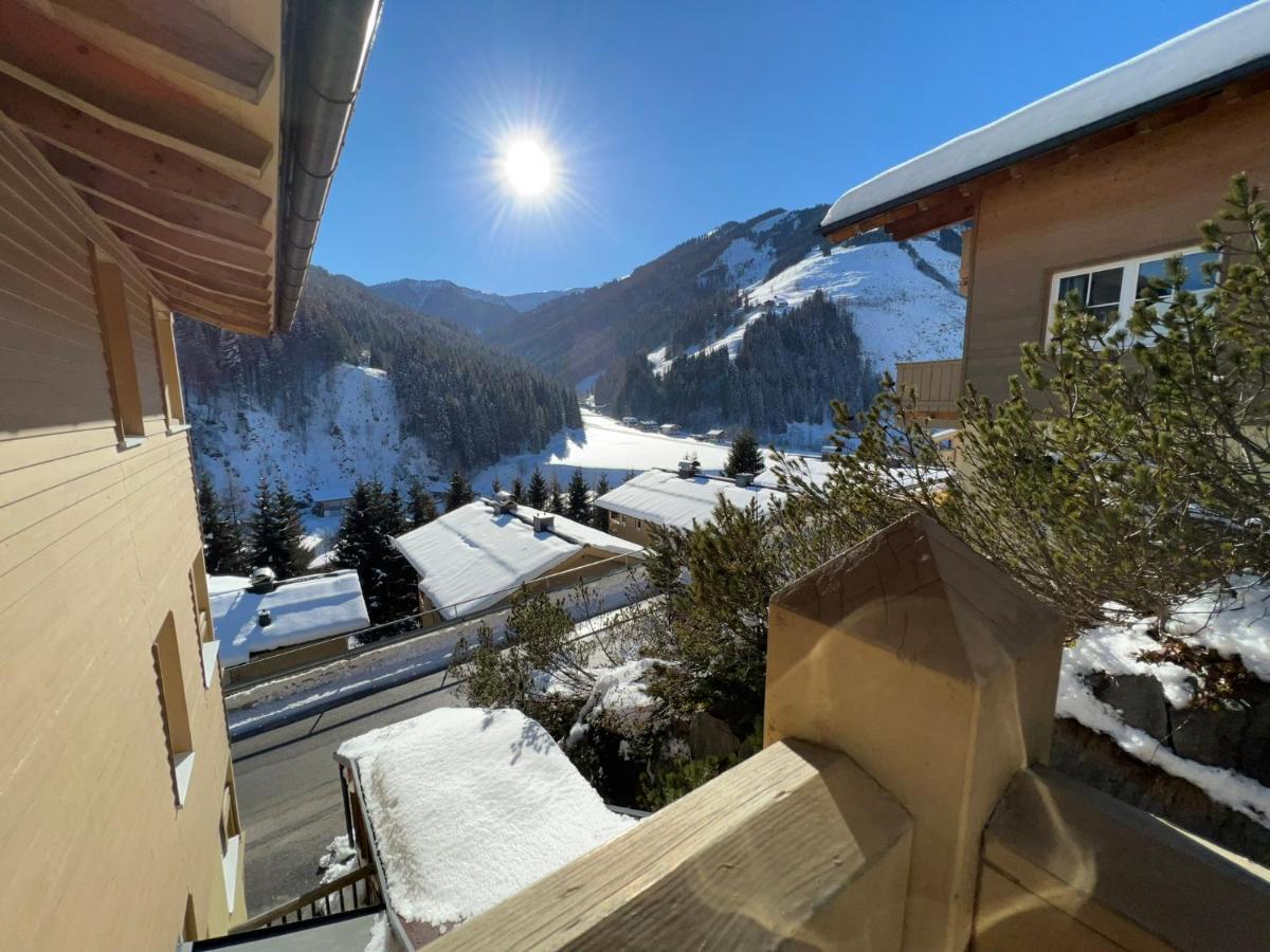 Alpenparks Apartment & Ferienresort Rehrenberg Viehhofen Bagian luar foto